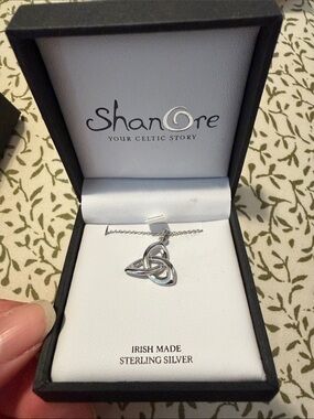 New In Box ShanOre Irish Made Celtic Trinity Knot Necklace